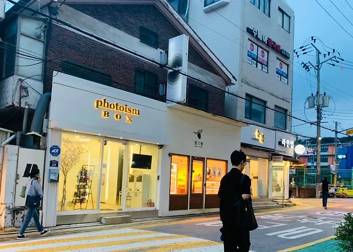 Cozy Erin Stay, Seul